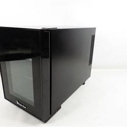 Magic Chef 6 Bottle Wine Fridge 