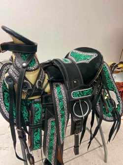 Nueva Montura charra Bordada