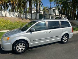 2011 Chrysler Town & Country