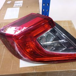 2016 - 2021 Honda Civic Left Tail Light $