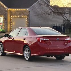 2014 Toyota Camry Hybrid