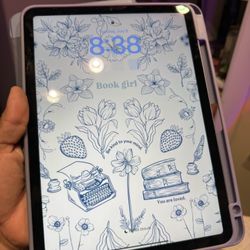 2022 Purple Apple Ipad Air 64gb Unlocked GPS & WIFI A2589