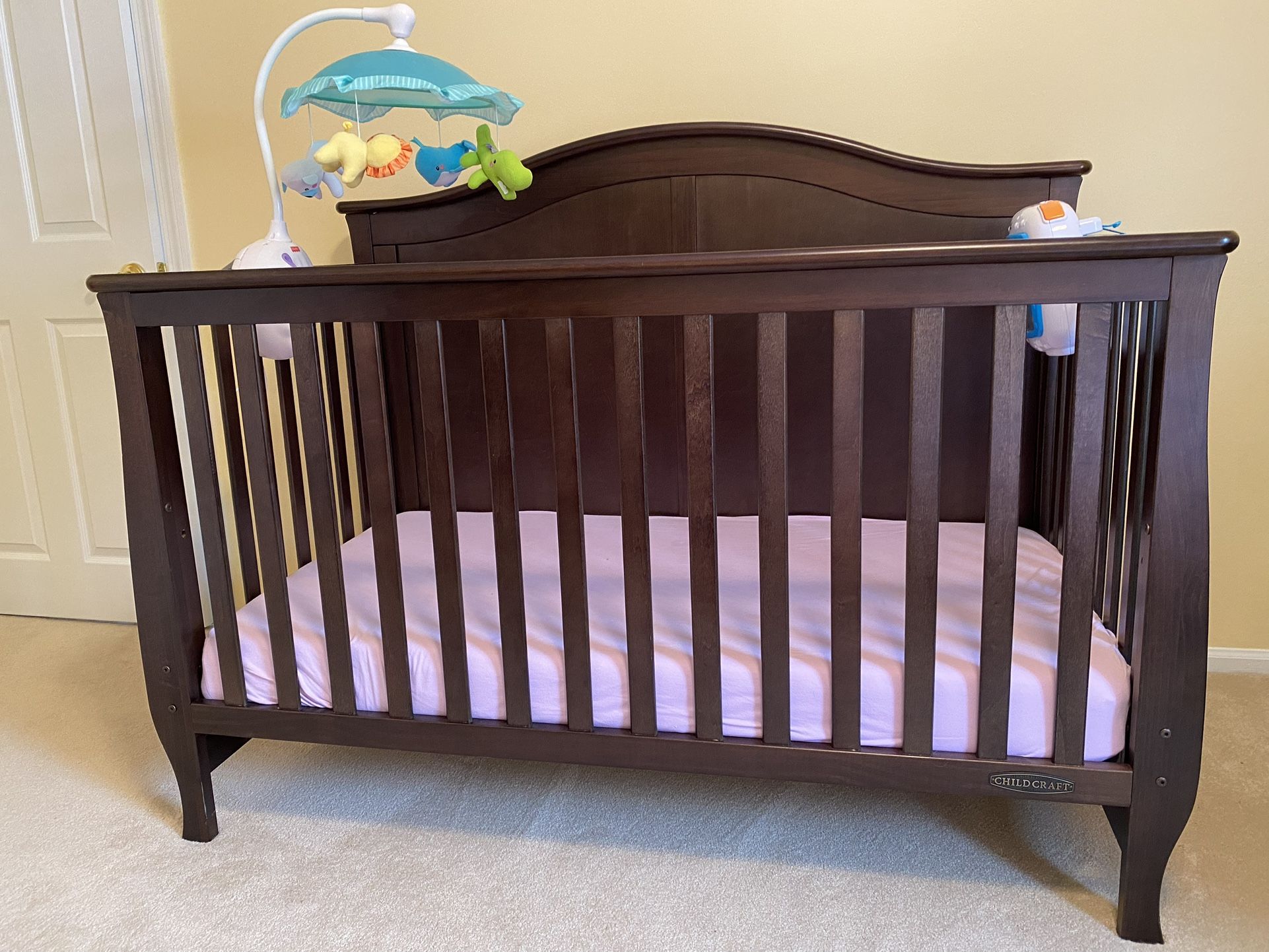 Crib (Camden 4 in 1 Convertible) For Sale