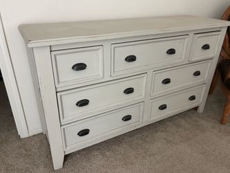 White Wood Dresser with 7 Drawers