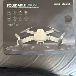 Foldable drone 