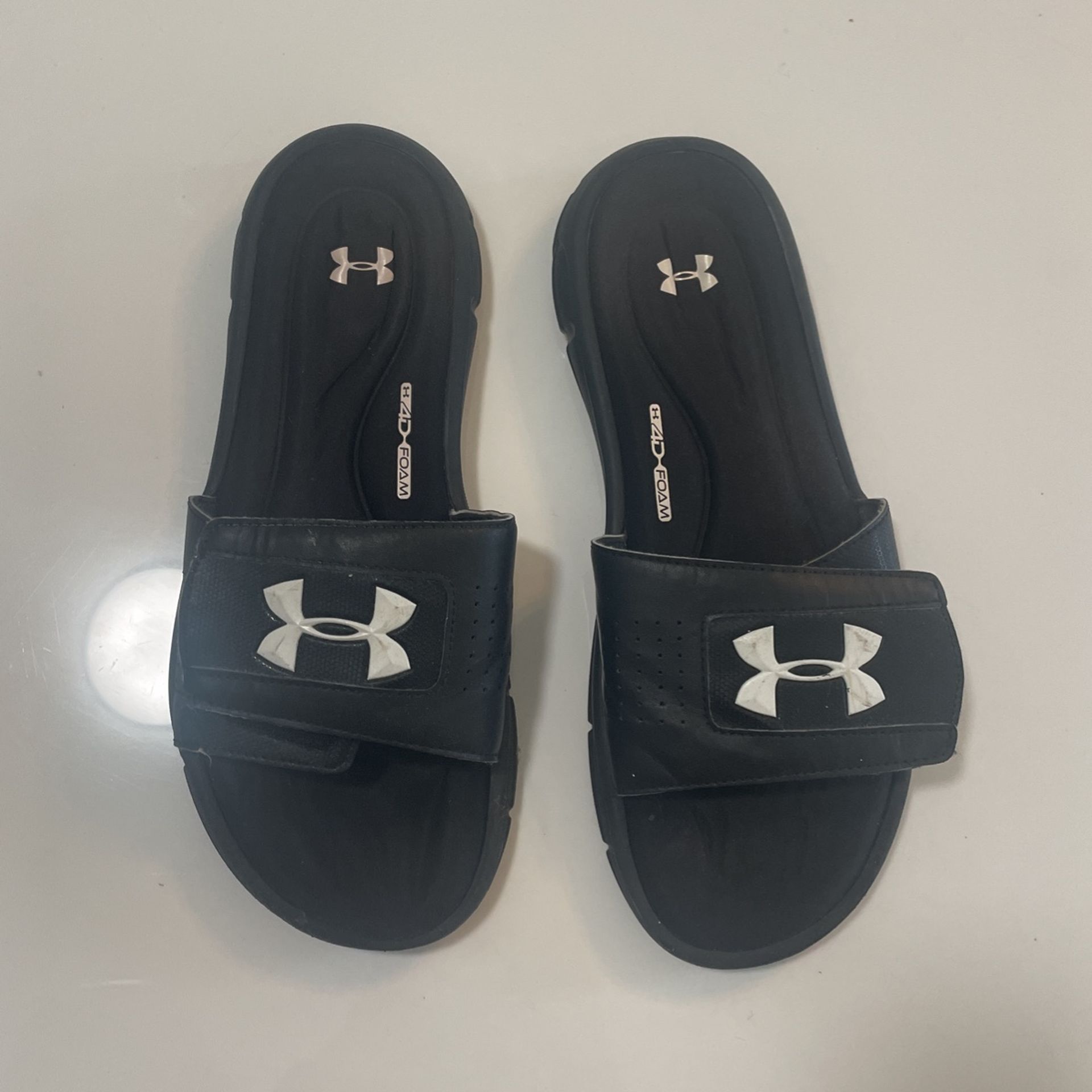 Under Armor Size 10 Slides