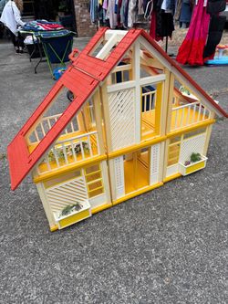 Vintage Barbie House