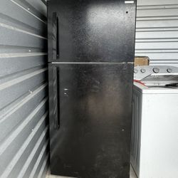 Black Fridge 