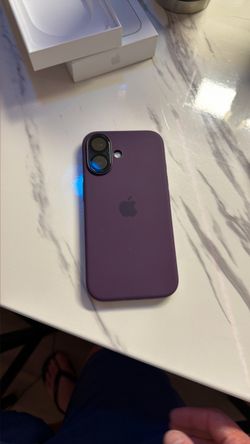 iPhone 16 128