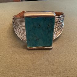 Woman’s bracelet
