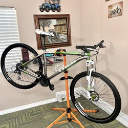 Trek Bike Xcaliber 5 29”