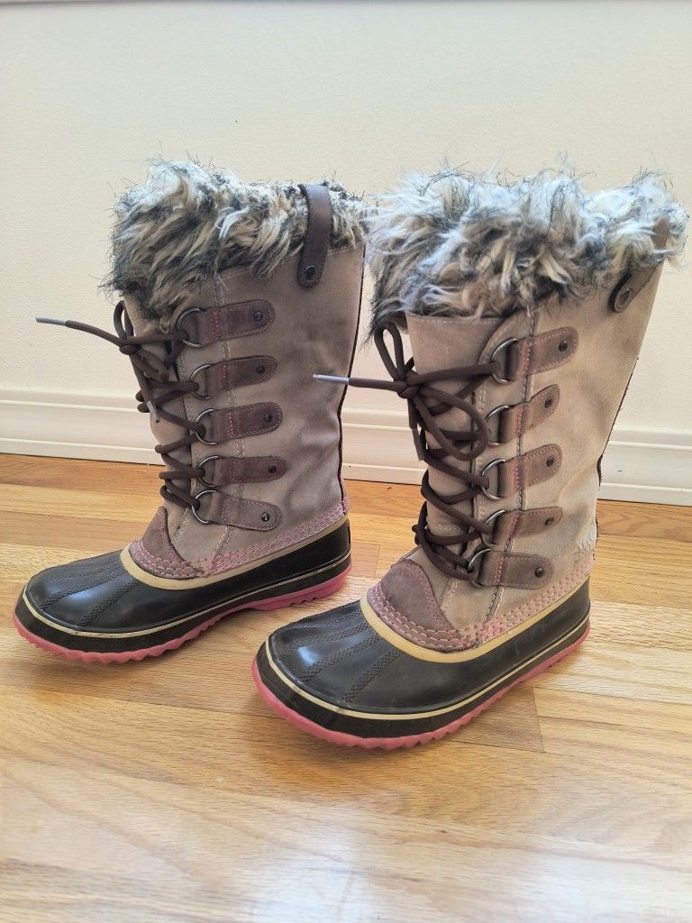 Sorel Joan of Arctic Waterproof Brown Leather Winter Boots Women Size 7. Good Condition