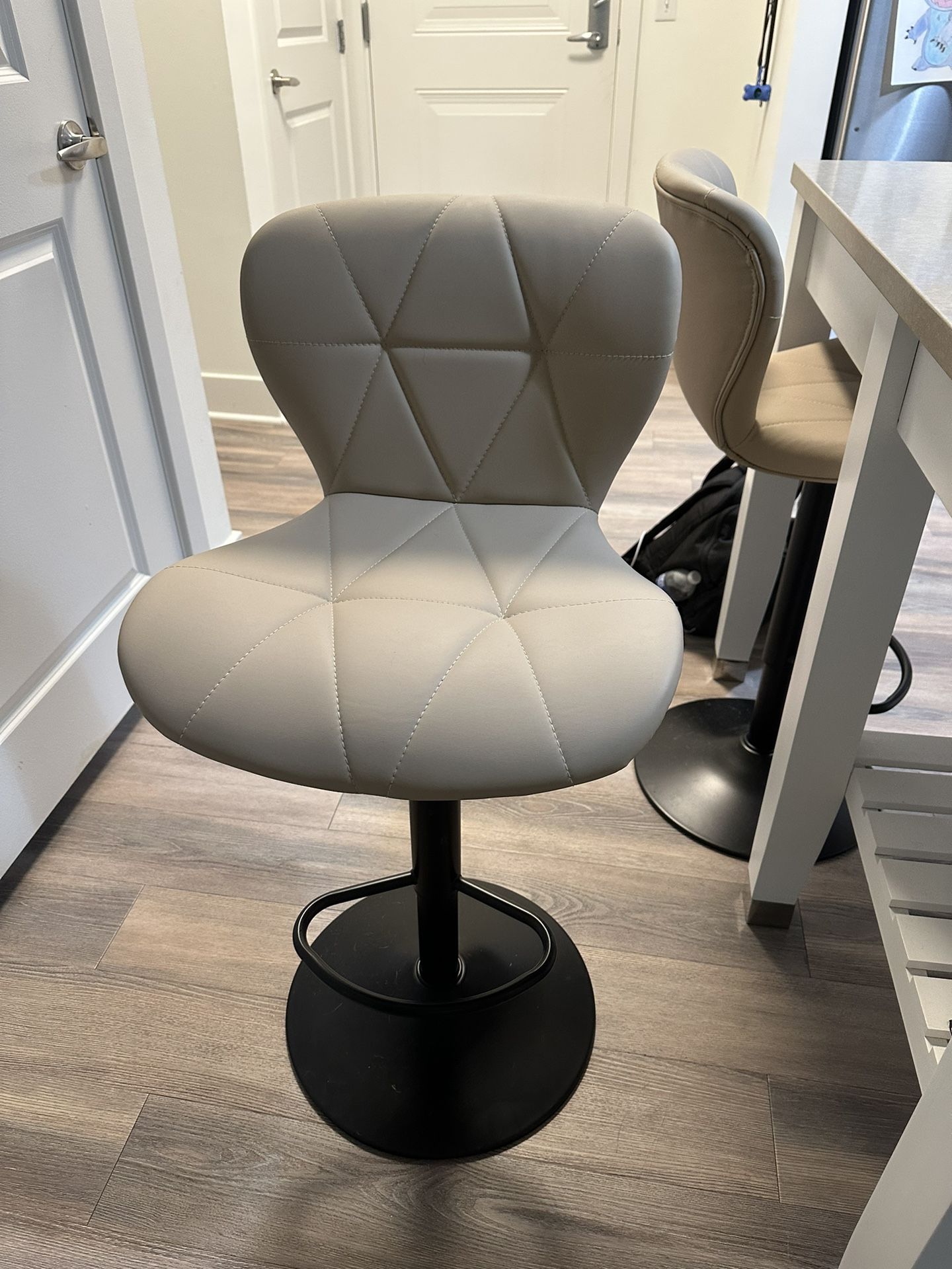 2x Barstools