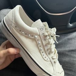 brand new pearlized vans size 11 