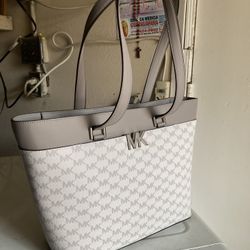 New Mk Purse 👜 