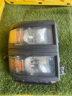 2014-15 Chevy Silverado Passenger/Right Side Headlight
