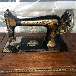 Singer Sewing Machine
