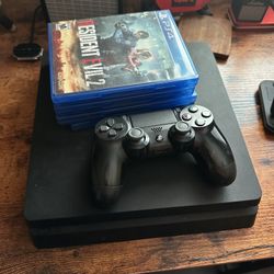 PS4 Slim With Controller & 3 Games 