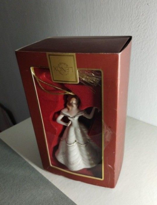 LENOX PORCELAIN BELLE ORNAMENT FIGURINE 4"