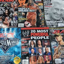 WWE WRESTLING MAGAZINES SET OF 60