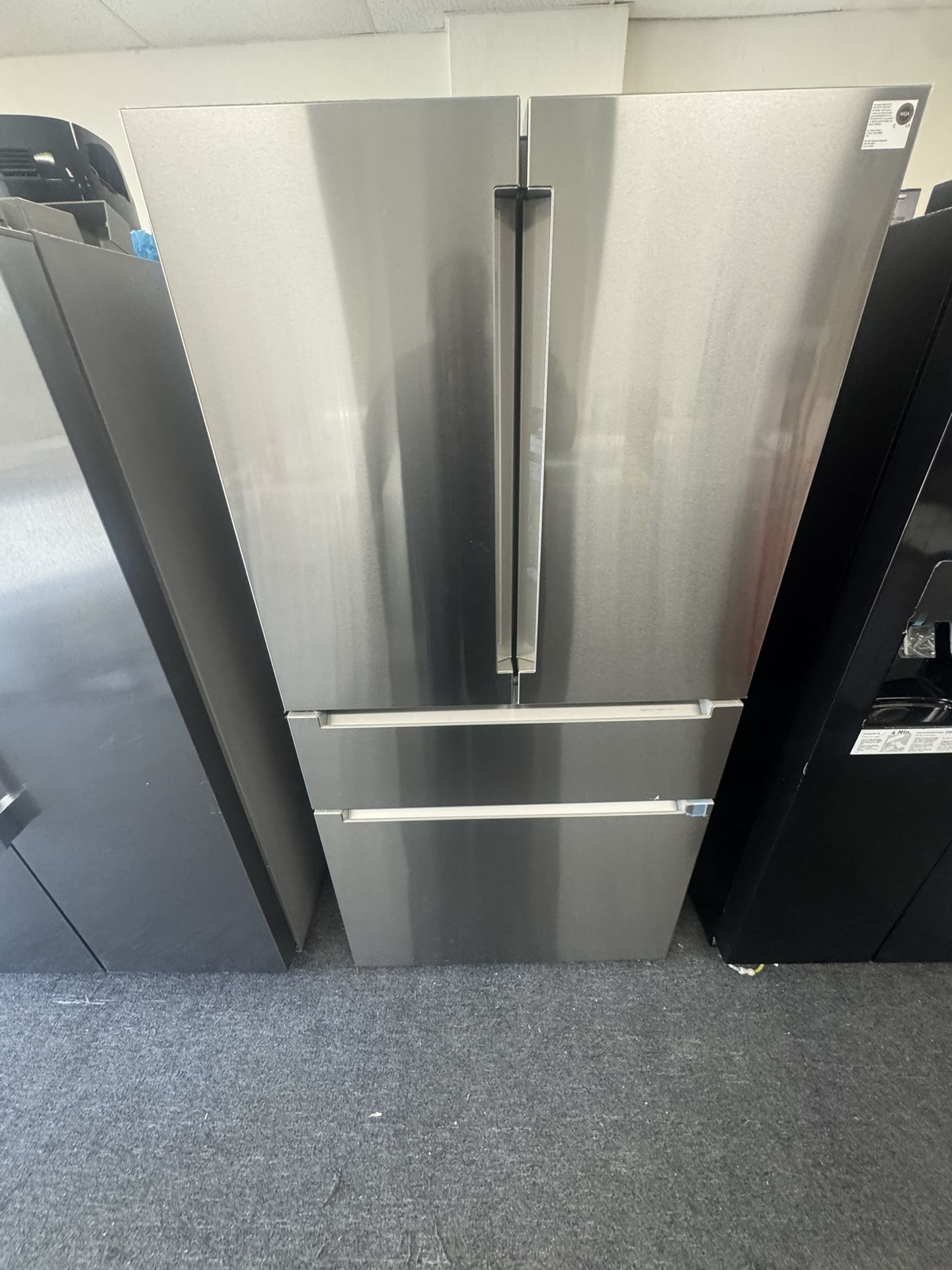 Bosch 36” French Door Bottom Mount Refrigerator New