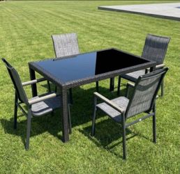 Outdoor Patio Dining Set Table and 4 Chairs furniture set patio dining table set patio furniture brand new in the box