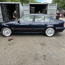 1999 BMW 528i