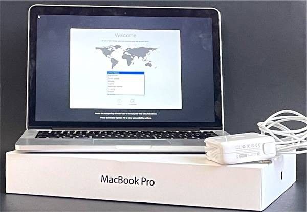 NEW 2015 APPLE MACBOOK PRO 13" INCH 512GB SSD 8GB RAM INTEL i5 QUAD 4