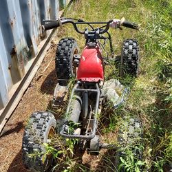 1980s Suzuki 50cc 2 Stroke Quad