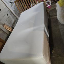 Cama 🛌 Individual  Con Colchón 