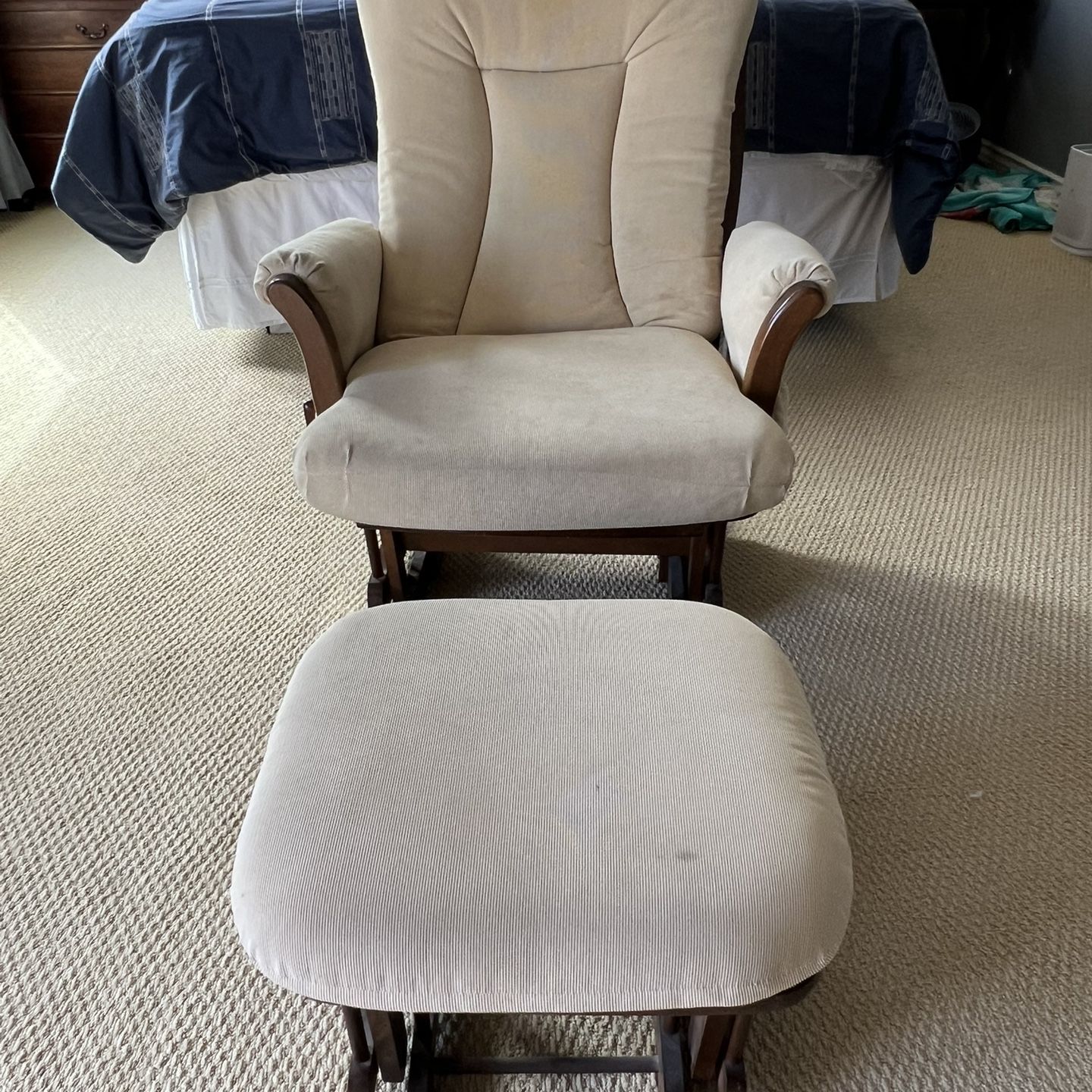 Dutailier xl glider hotsell