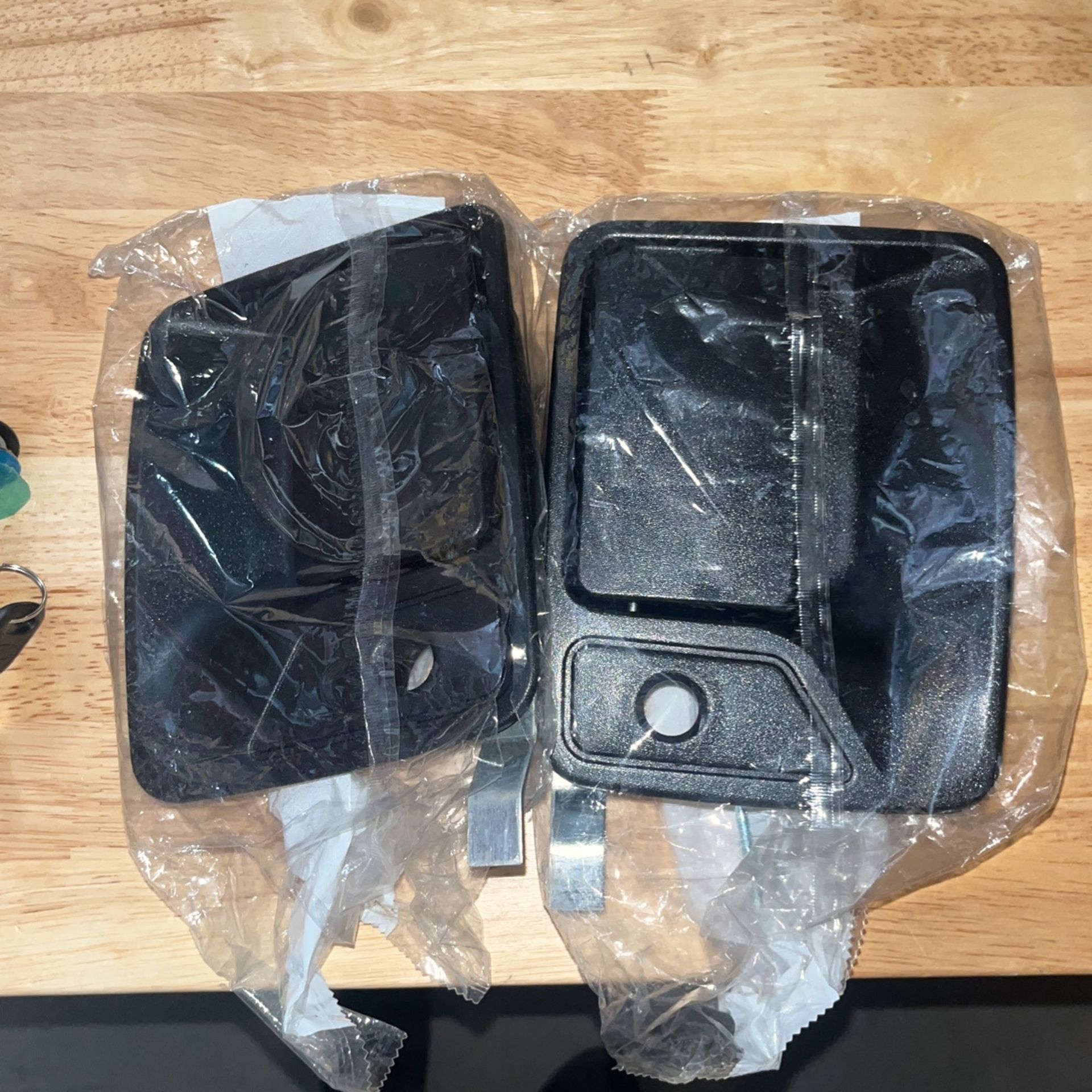 2005 FORD F350 DOOR HANDLES AND LOCKS