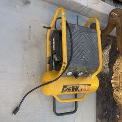 Dewalt Air Compressor 4 Gal.