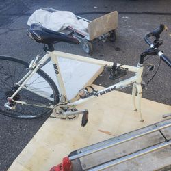 Trek 1100 Bike For Ssle