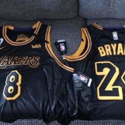Kobe Bryant Black Mamba Edition 