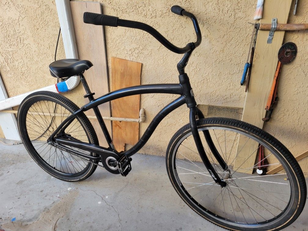 Black Beach Cruiser 29er Tall &Med Rider