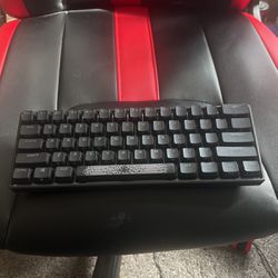 60 % K65 RGB Mini Keyboard 