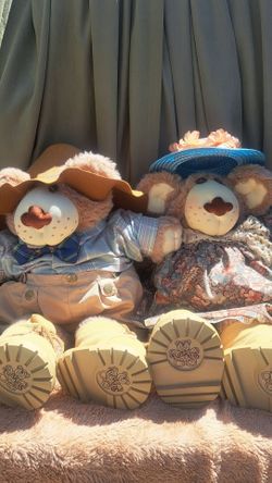 Furskins (vintage  bears 1980)
