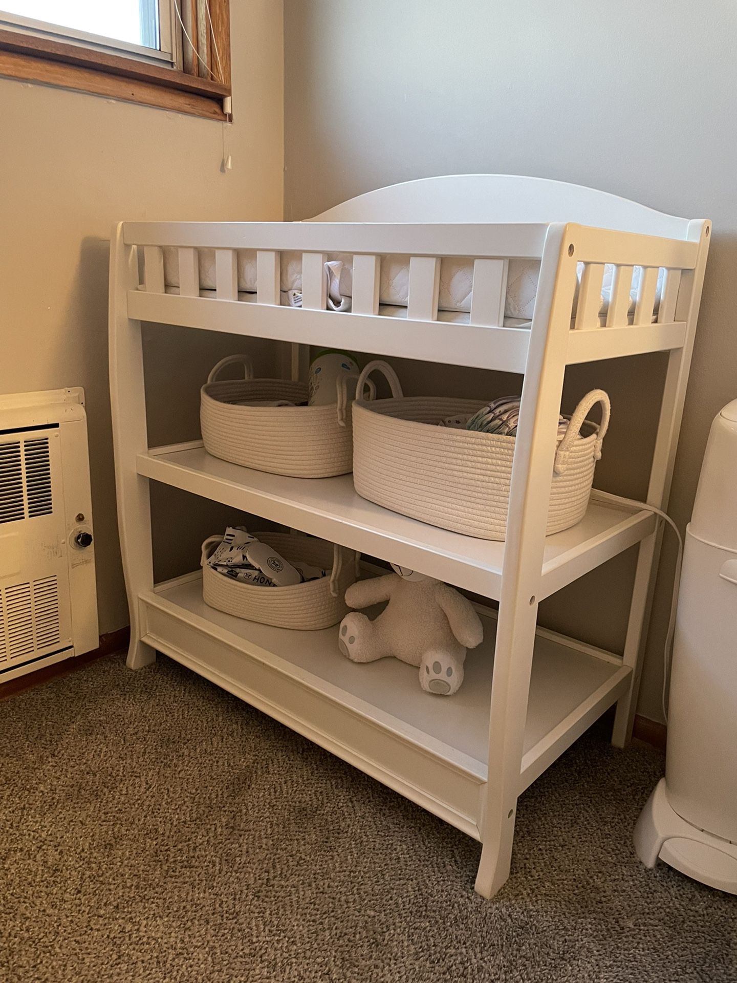Changing Tabel -  Toddler Mattress Included