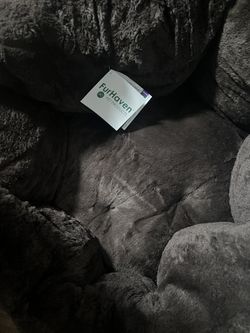 New FurHaven Pet Bed For Small To Medium Pet. Cuddly Bed For Dogs  Soothes Anxiety, Keeps Warm. For Chihuahua, Dachshund, Terrier Doggies, Never Used.