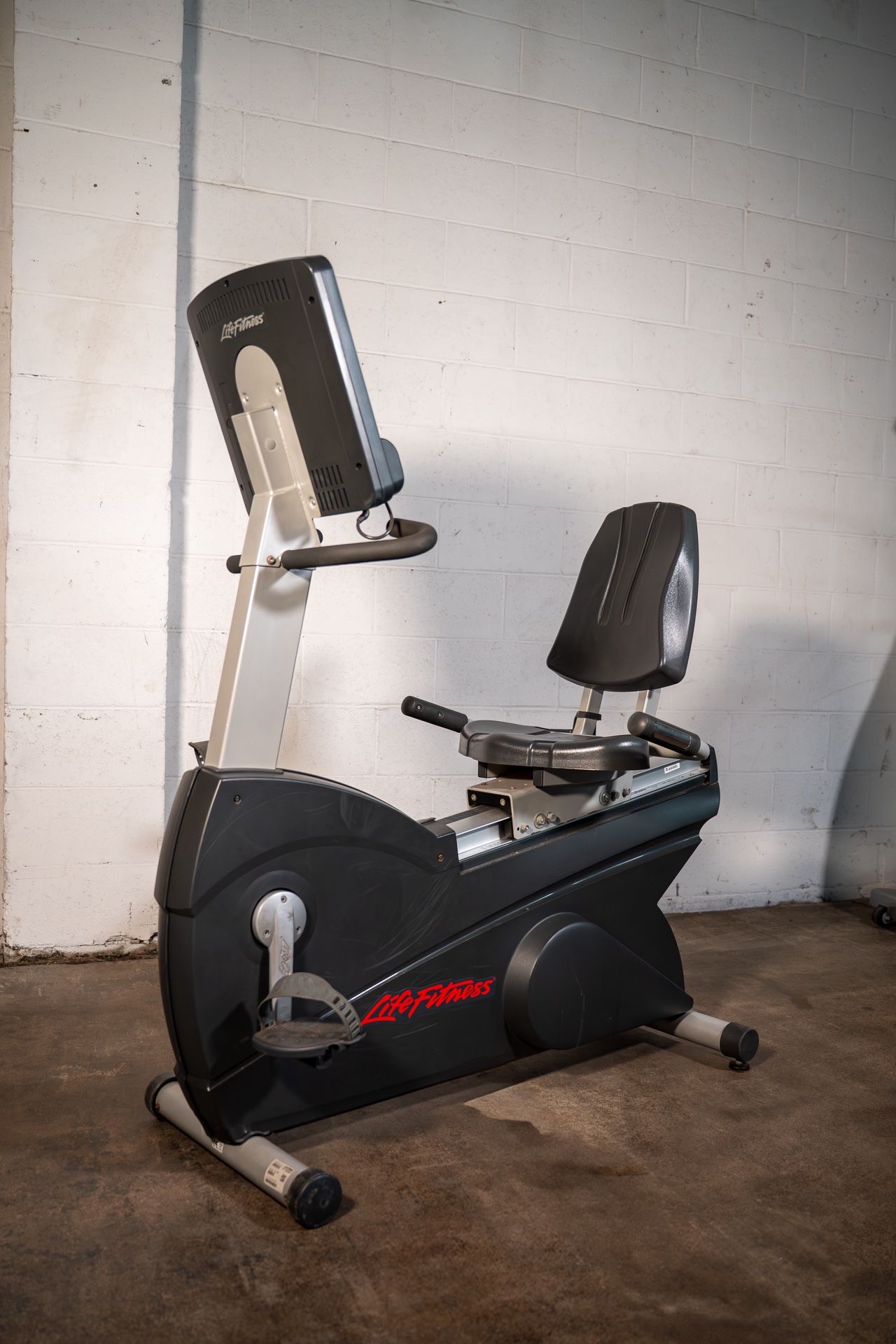 Life Fitness Recumbent Bike