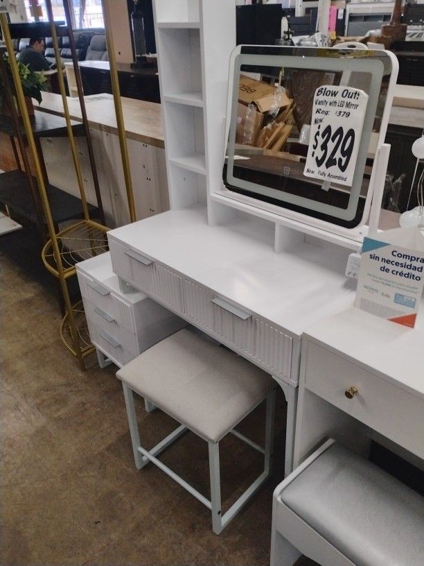 Vanity With Led Mirror