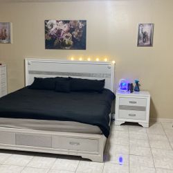 QUEEN BED-FRAME AND MATTRESS FOR SALE 
