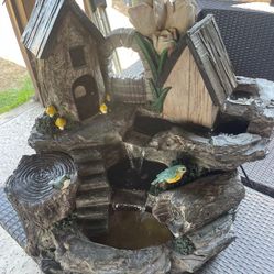 Bird House Design Water Fountain 