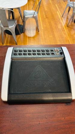 Behringer X AIR X18 18-Channel Digital Desktop Mixer