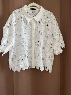 NEW PLUS SIZE LACE BLOUSE