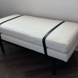 Contemporary Accent Bench – Textured Bouclé, Black Base