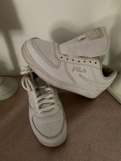 Fila women’s tennis shoes