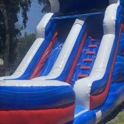 Water / Slide / Jumper 