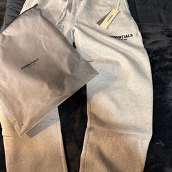 Essentials pants size large